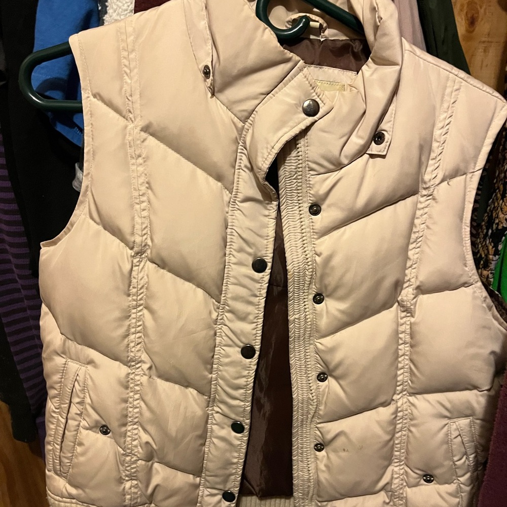 Women's Cream Puffer Vest